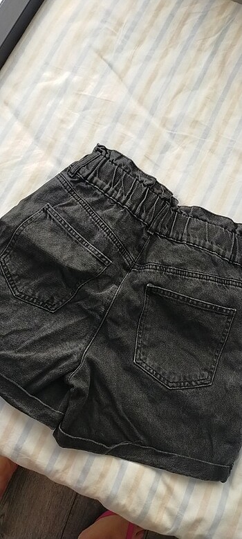 30 Beden siyah Renk LC Waikiki Şort