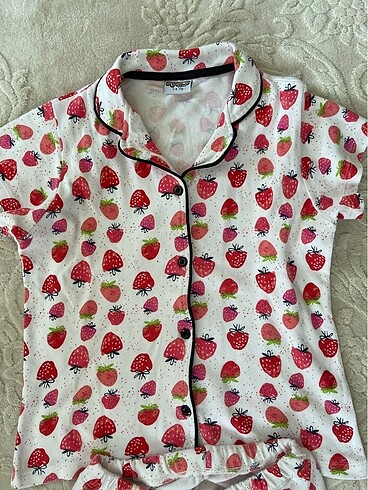 7 Yaş Beden Pijama Takımı