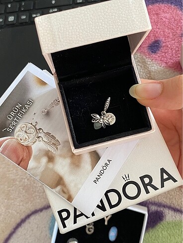 Pandora Pandora ateş böceği Charm