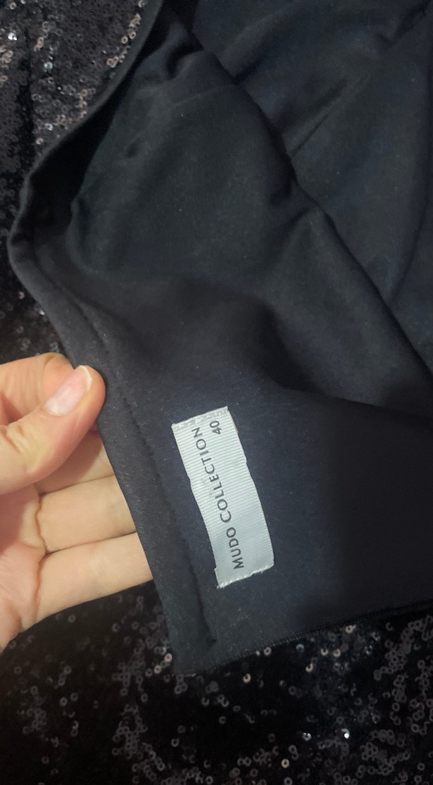 Siyah Mudo Parlak Mini Etek - Görsel 3