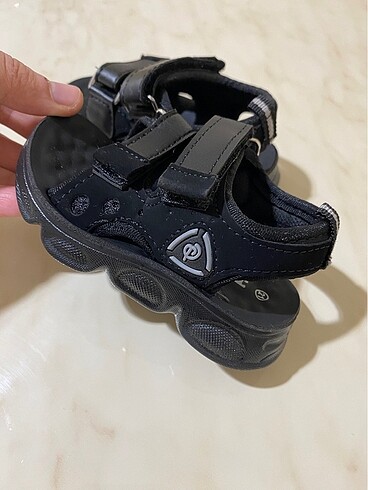 21 Beden siyah Renk 21 no bebek sandalet
