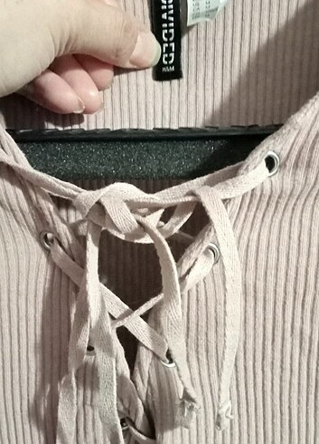 H&M H&M degaje bağcıklı t-shirt 