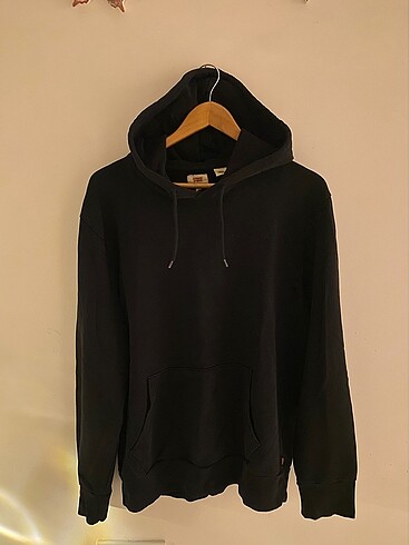 Levis sweatshirt