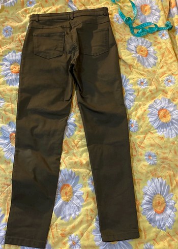 Gusto zayif gosteren pantolon - Görsel 4