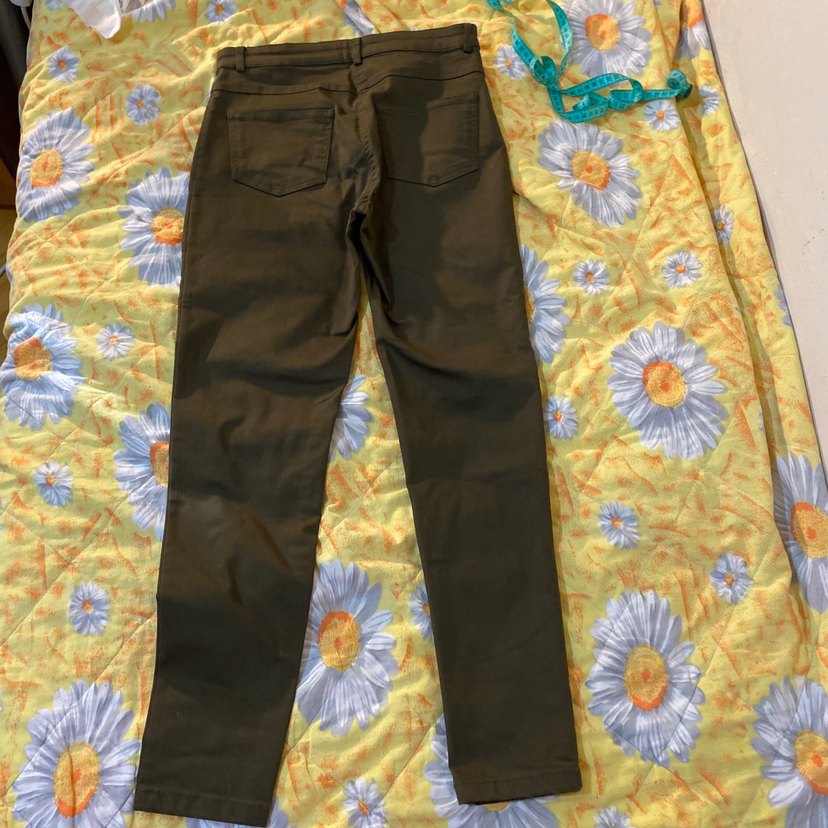 Gusto zayif gosteren pantolon - Görsel 4