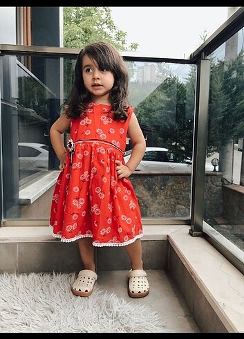 4 Yaş Beden kırmızı Renk Yeni