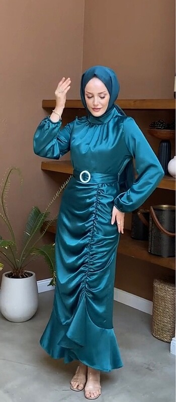 Saten tesettür abiye - Görsel 2