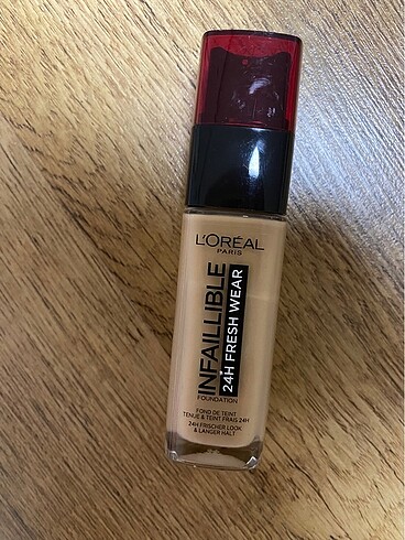 Loreal fondöten 140 golden beige