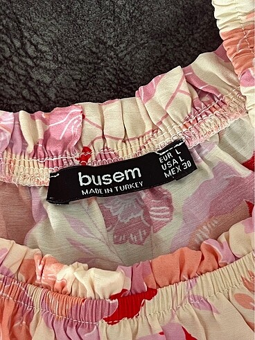 l Beden ÇİÇEKLİ BLUZ