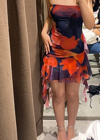 ZARA Büzgülü Çok Renkli Midi Straplez Elbise