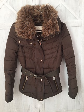 Tüylü bershka mont