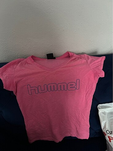 Hummel tshirt