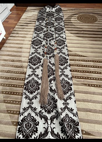 Diğer Bej Zebra Desenli Uzun Püsküllü Kadın Küpe