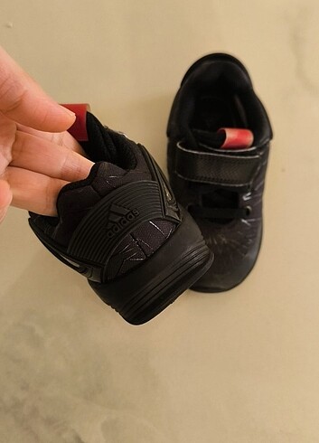 Adidas Bebek ayakkabisi