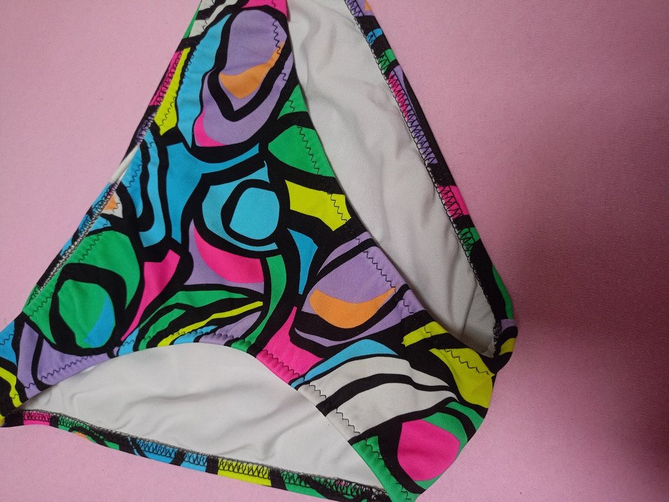 Renkli Tie-Dye Desenli Bikini Altı - Görsel 3