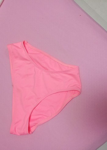 Pembe Bikini Altı - Görsel 2