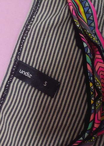 Nakışlı Renkli Kadın Bikini Altı - Görsel 3