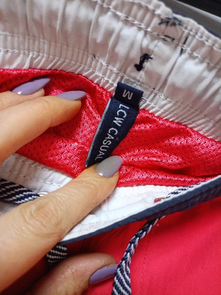 Renkli Baskılı Kemerli Erkek Şort - Görsel 4