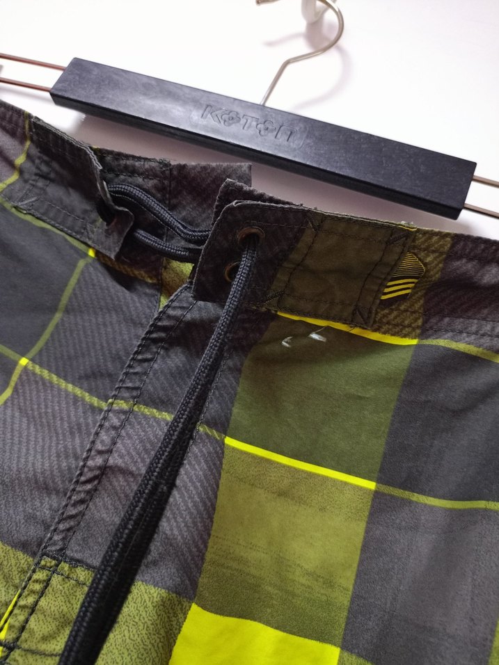 Erkek Sarı Kemerli Mini Bağcıklı Şort - Görsel 4