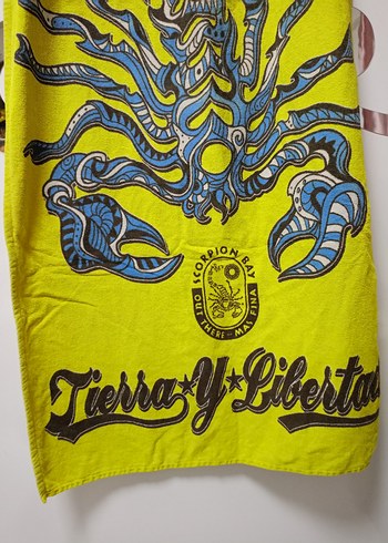 Sarı Baskılı Uzun Plaj Havlusu - Görsel 3