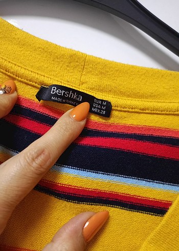 Bershka Renkli Çizgili Kısa Kollu Düğmeli Hırka
