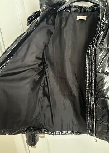 Siyah Parlak Fermuarlı Kadın mont - Görsel 2