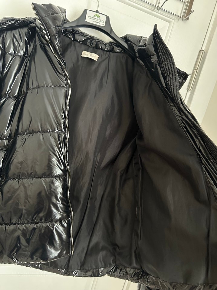 Siyah Parlak Fermuarlı Kadın mont - Görsel 3