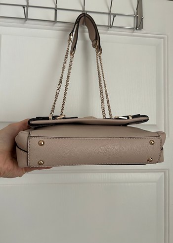 Zincir Detaylı Bej Kadın Deri Çanta - Görsel 3
