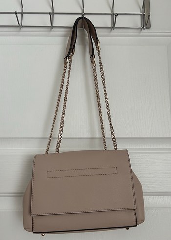 Zincir Detaylı Bej Kadın Deri Çanta - Görsel 4