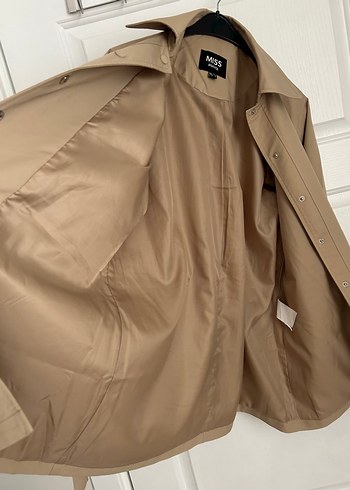 Bej Kuşaklı Kadın Trençkot - Görsel 6