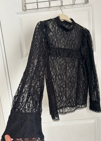Dantel Detaylı Siyah Uzun Kollu Bluz - Görsel 2