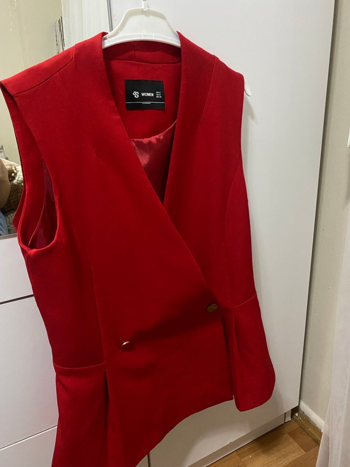 Düğmeli Kırmızı Kadın Yelek - Görsel 4