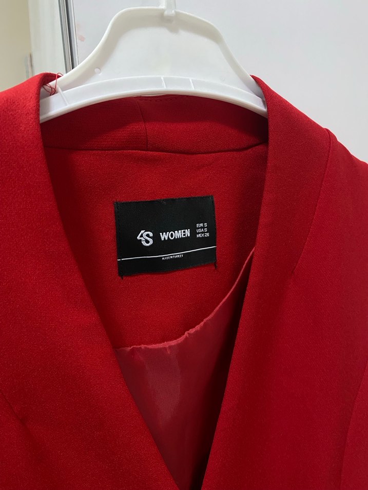 Düğmeli Kırmızı Kadın Yelek - Görsel 3