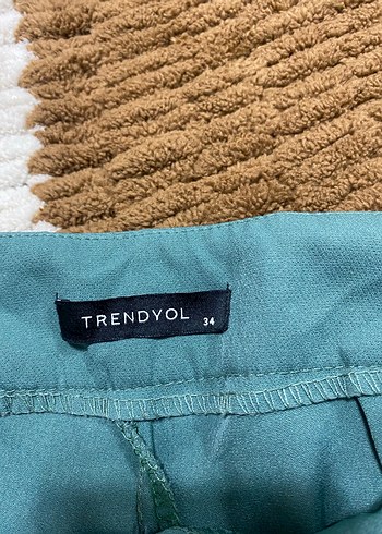 Düğmeli Pastel Kumaş Kadın Şort - Görsel 2