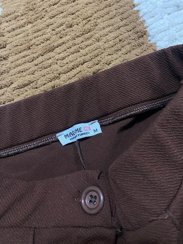 Düğmeli Kahverengi Kadın Kumaş Pantolon - Görsel 3