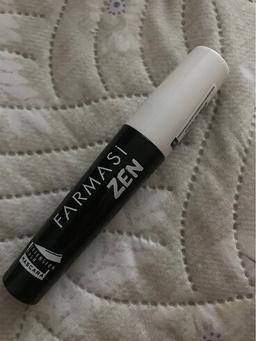 Farmasi zen maskara