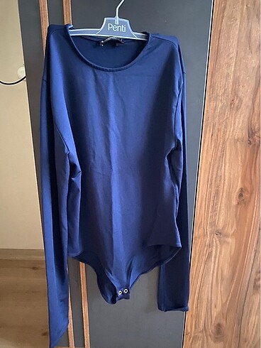 Stradivarius çıtçıtlı body - Görsel 4