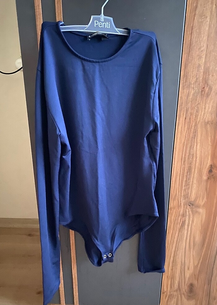 Stradivarius çıtçıtlı body - Görsel 4