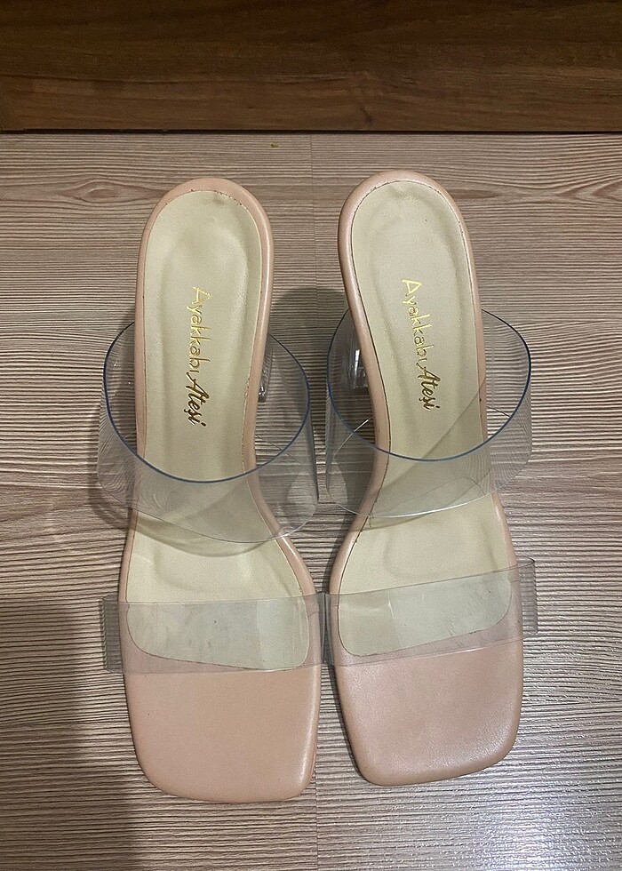 Kadın şeffaf topuklu ayakkabı - Görsel 3