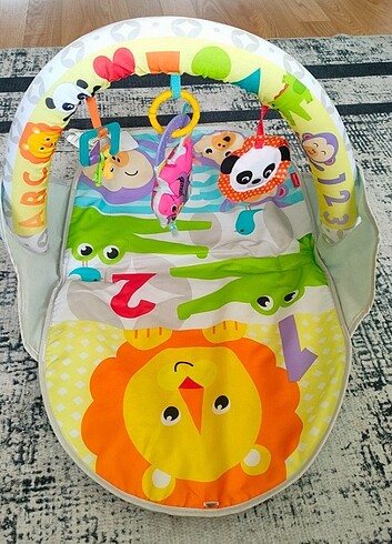 Fisher Price Yürüteç ve oyun minderi