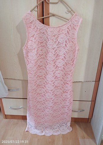 Pembe Dantel Elbise