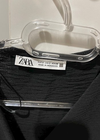 s Beden Siyah V Yaka Kısa Kollu Keten Bluz zara