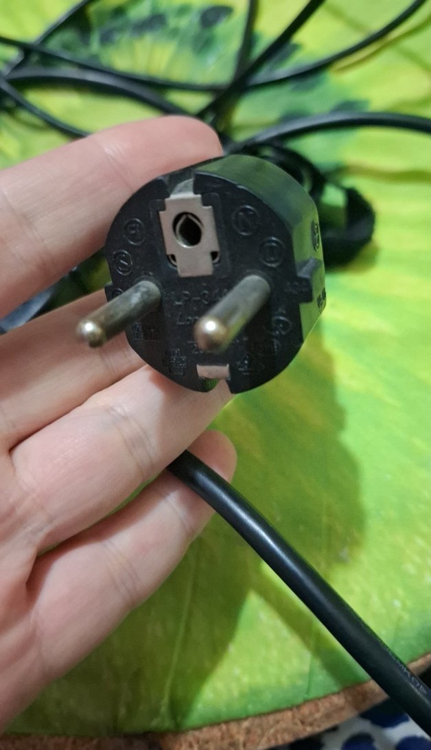 samsung bilgisayar Şarj Aleti - Görsel 3