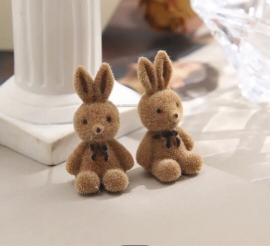 Sevimli peluş tavşan küpe