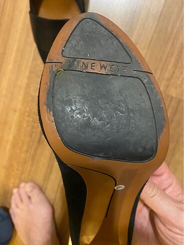 39 Beden nine west