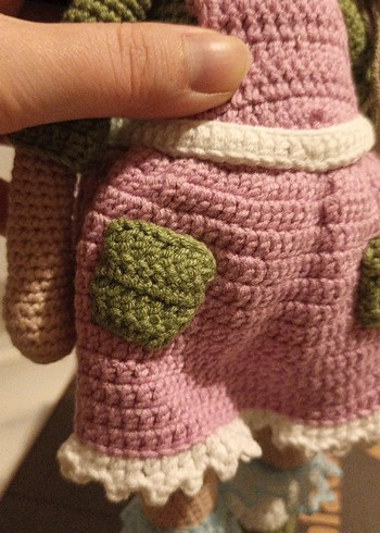 El Örgüsü Amigurumi Taçlı Elbiseli Organik Oyuncak Bebek - Görsel 2