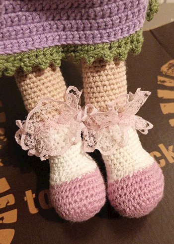 Amigurumi Organik El Yapımı Bebek  Çok Saçlı Mor Elbiseli - Görsel 4