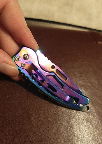 Alaska Gökkuşaklı K1802 Kemer Klipsli Cam Kırmalı Cep Çakı - Görsel 4