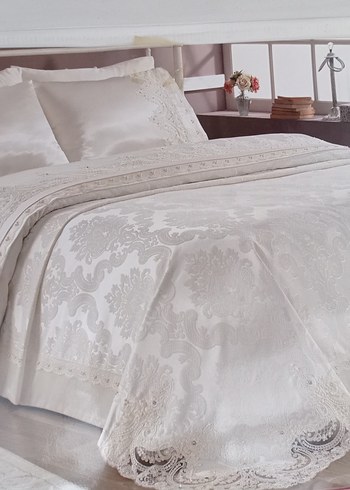 Beden Nakışlı pudra rengi Nevresim Takımı zümrüt marka