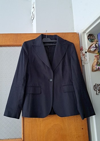 Tüzün Siyah Kadın Ofis Blazeri Düğmeli